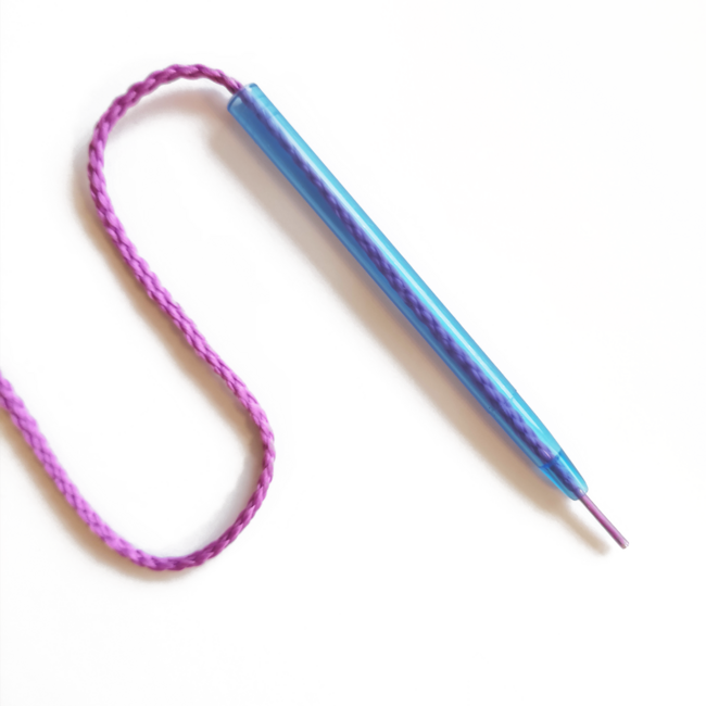 Tartalék toll a kreatív fűzéshez