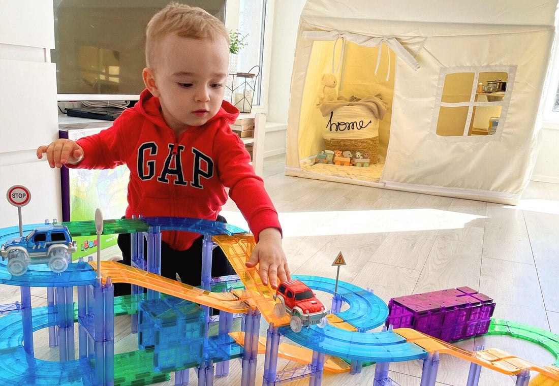 Fedezze fel a Sebességet a COLORMAG RACE-szel: Új mágneses építőkészlet kis versenyzőknek!